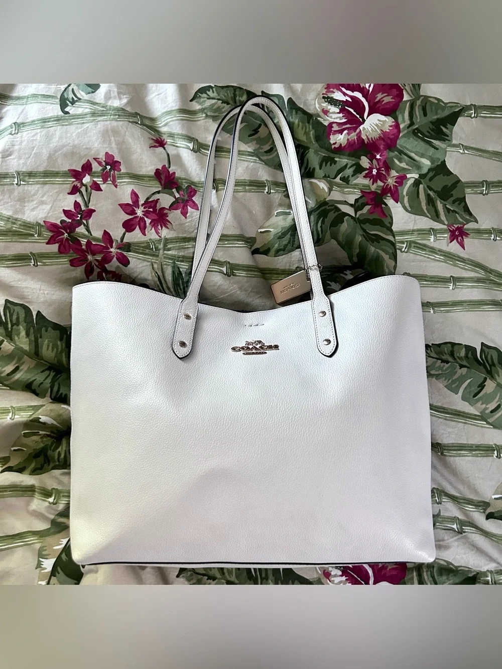 Coach Town Tote Chalk White Pebbled Leather Large Tote M2280-72673